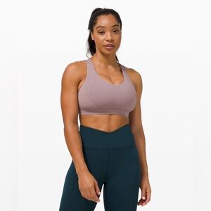 lululemon athletica Free To Be Elevated Bra *Light
Support, DD/E Cup Size: 6